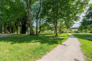 Appartements Appartement Disney-Paris Ferrieres-en-brie : photos des chambres