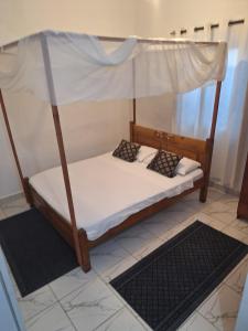 ANNA APARTMENTS MTWAPA