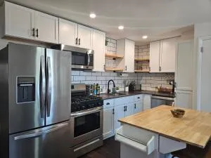 Rustic & Remodeled 3-bedroom in Downtown Phoenixville - 菲尼克斯维尔