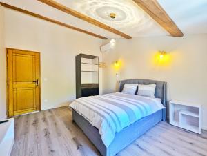 Appartements L-authentique Canetoise ! : Appartement 3 Chambres