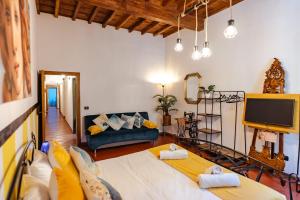 One-Bedroom Apartment with Garden