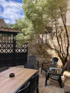 Maison 2 chambres avec cour intérieure - Luc-sur-Aude