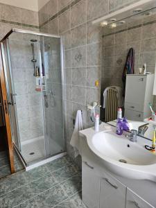 Via Varese, Tuglie, 3 bed Apartment with Balconies