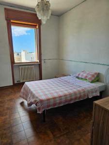 Via Varese, Tuglie, 3 bed Apartment with Balconies