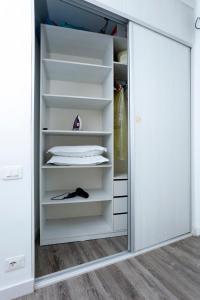 Lovely victoriei studio