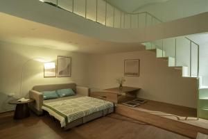 Lucy Homee apartment