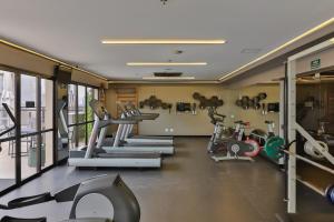 Flat particular com cozinha completa! Serviços de Hotel.