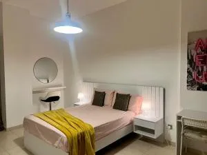 Furnished room with balcony only for GIRLS - Al 'Ayn Furnished room with balcony only for GIRLS - Al 'Ayn