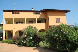 Relax on lake of Garda