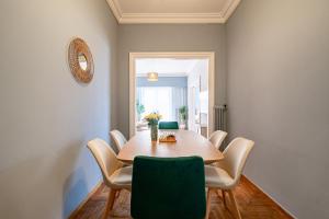 Plaka Historical Center Retreat