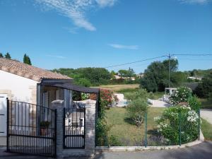 Appartements L-atelier provencal : photos des chambres