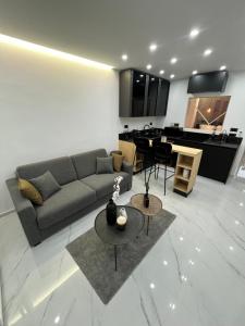 Le Pamela Menton front de mer