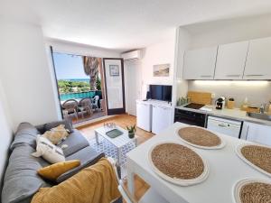 Douceur Marine - T2 avec terrasse, parking, piscine et wifi