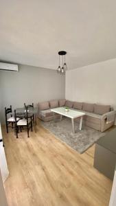Entire Apartment, Superb and Charming