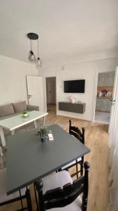 Entire Apartment, Superb and Charming