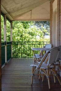 The White House Molong