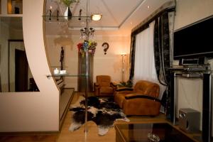 King Room with Spa Bath 301/204 room in Hotel Zolotoy Strelets