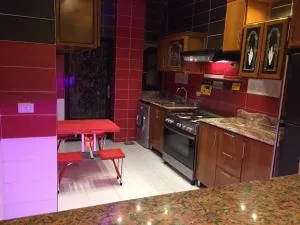 الشيخ زايد - ‘Izbat Yūsif Barrādah