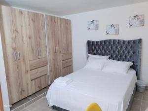 T7 Lindo Apartamento en conjunto con piscina y parqueadero