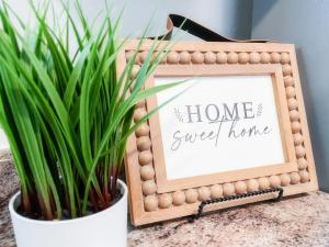 Stylish Family Home Near Lackland POOL