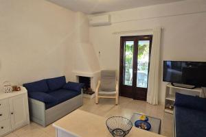 Avra Corner