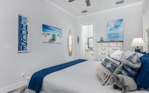 Manatee Suite 1 Funky Fish House at Cape Harbour