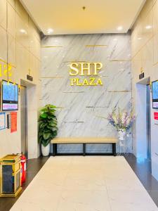 SHP PLAZA 12 Lach Tray Homestay - Apartment