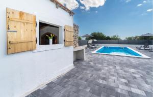 Stunning Home In Polaca With Jacuzzi
