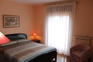 Deluxe Room (2 Adults + 1 Child)