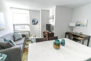 Apt Close to Downtown with Gym