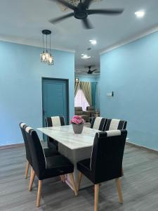 Homestay Salak 756 at Sungai Siput Kuala Kangsar for Islamic Guest Only