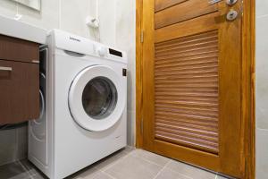 Apartment 1 Bedroom in Naiharn t