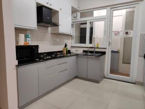 Astonishing 3BHK apt at 22nd floor