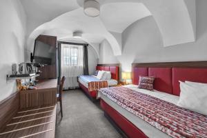 Small Twin Room room in Nelly Kellys