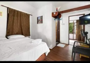 Hillside cottage reflesia room - Ringlet