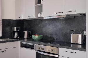 Apartment A12 "Pine Hill Resort" - zwei Bäder, Balkon & Nutzung der Gemeinschaftsräume