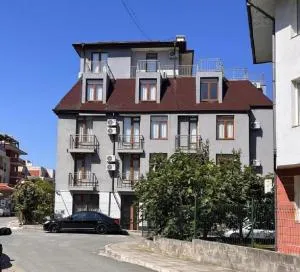 Guest House Petrovi - Ravda