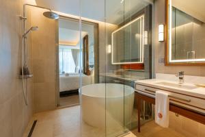 ANGSANA Oceanview apartments with jacuzzi in Laguna area