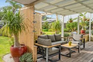 Coast Awhile - Whangamata Holiday Home - 旺阿马塔