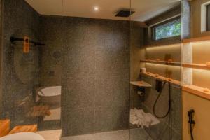 Ceandra 2 BR Loft River View JU62