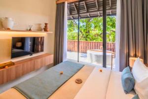 Ceandra 2 BR Loft River View JU62