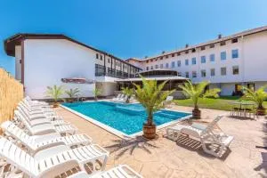 Хотел Черноморец - 索佐波尔