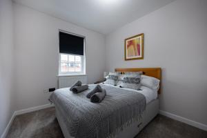 Stunning 3BR, Free Parking, near Town Center, Long term discoun