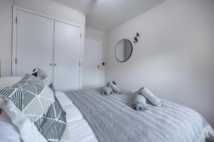 Stunning 3BR, Free Parking, near Town Center, Long term discoun