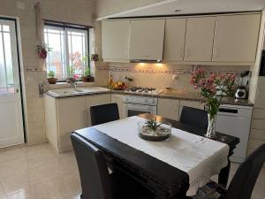 Sun And Ocean House with 2 bathrooms