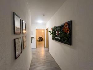 Livemore24 - Apartment 5 in Duisburg WLAN - Smart-TV - 24-7 Check-in und Küche