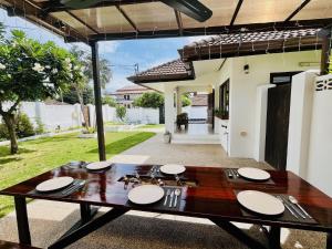 Jitsin Villa Koh Tao