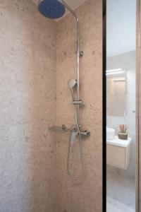 Kosmos Luxury Residences