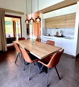 Lux Chalet - Sauna and Hot Tub