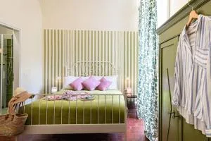 Happy Childhood by the Stream - Tre Colli